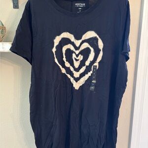 Torrid Size 2 NWT Black Heart Graphic Women's Short Sleeve Tee